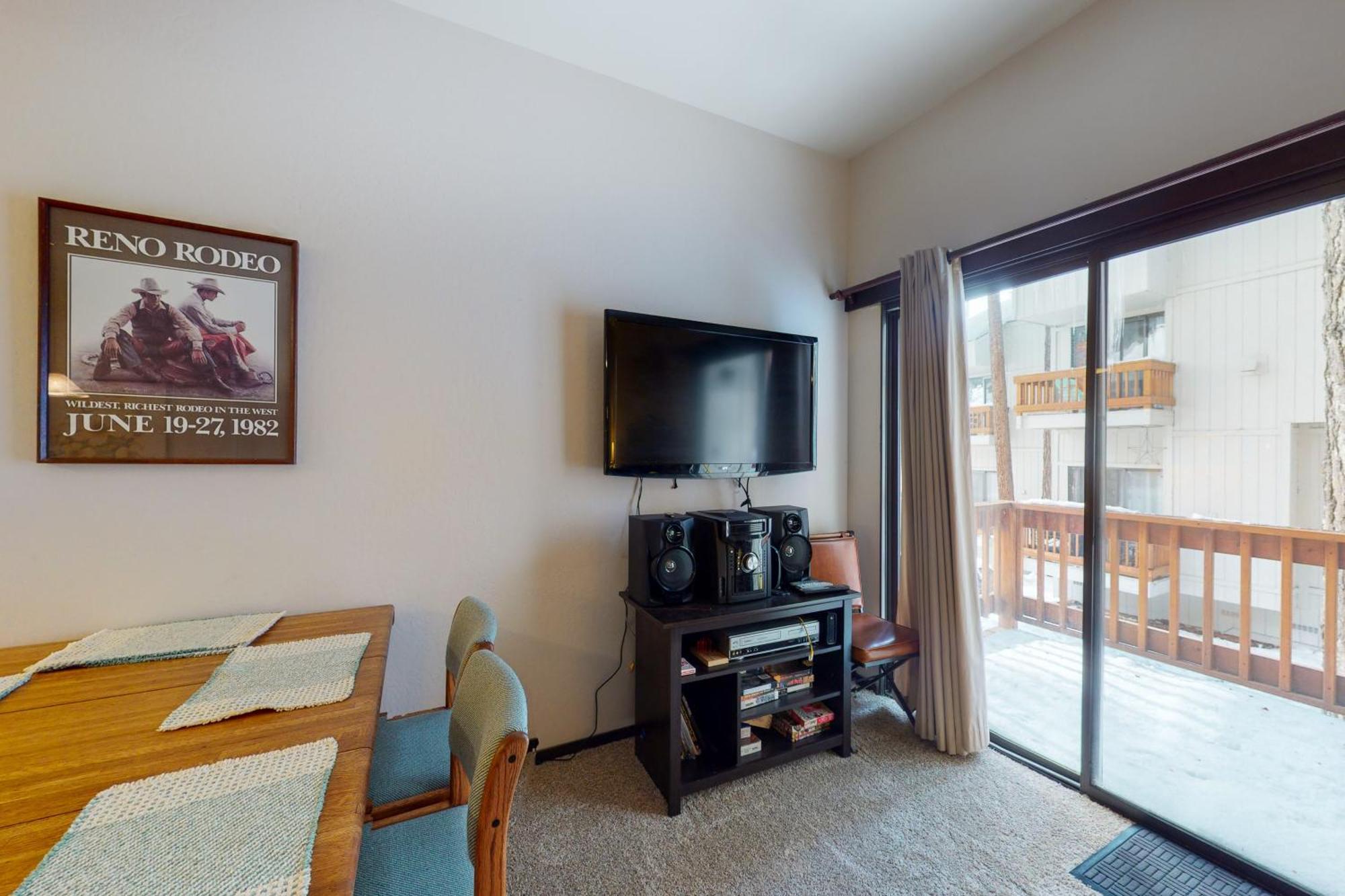Tahome & Tahoe Place Incline Village Room photo