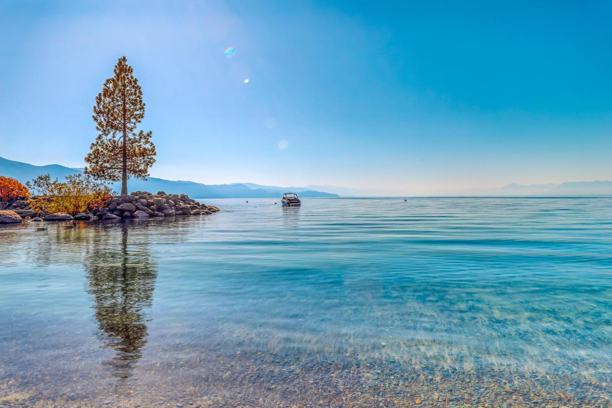 Tahome & Tahoe Place Incline Village Room photo